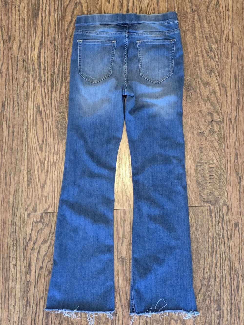 Cello Pull-On Flare Jeggings EUC - Women's Size M - Faded Denim Wash - Picture 6 of 13
